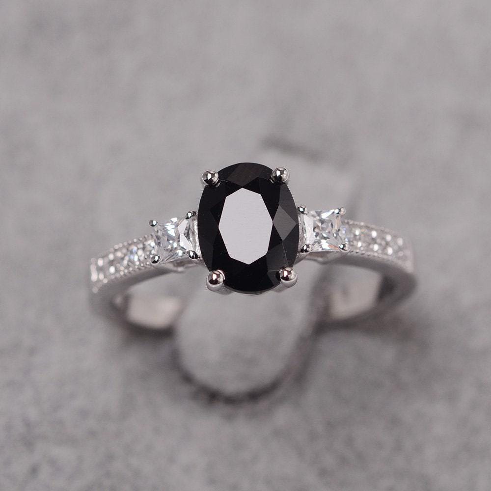 Oval Geschnittener Schwarzer Spinellring Sterlingsilber Ehering Für Frauen von JackDesignJewelry