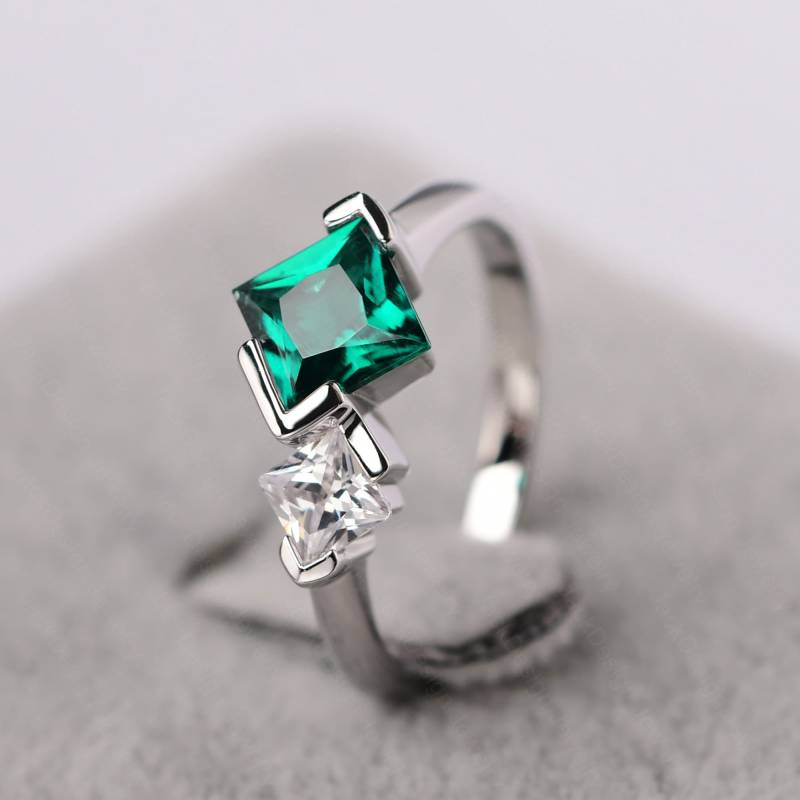 Paare Birthstone Ring Einzigartige Smaragd Verlobungsring Sterling Silber Preise Geschnitten Mai von JackDesignJewelry
