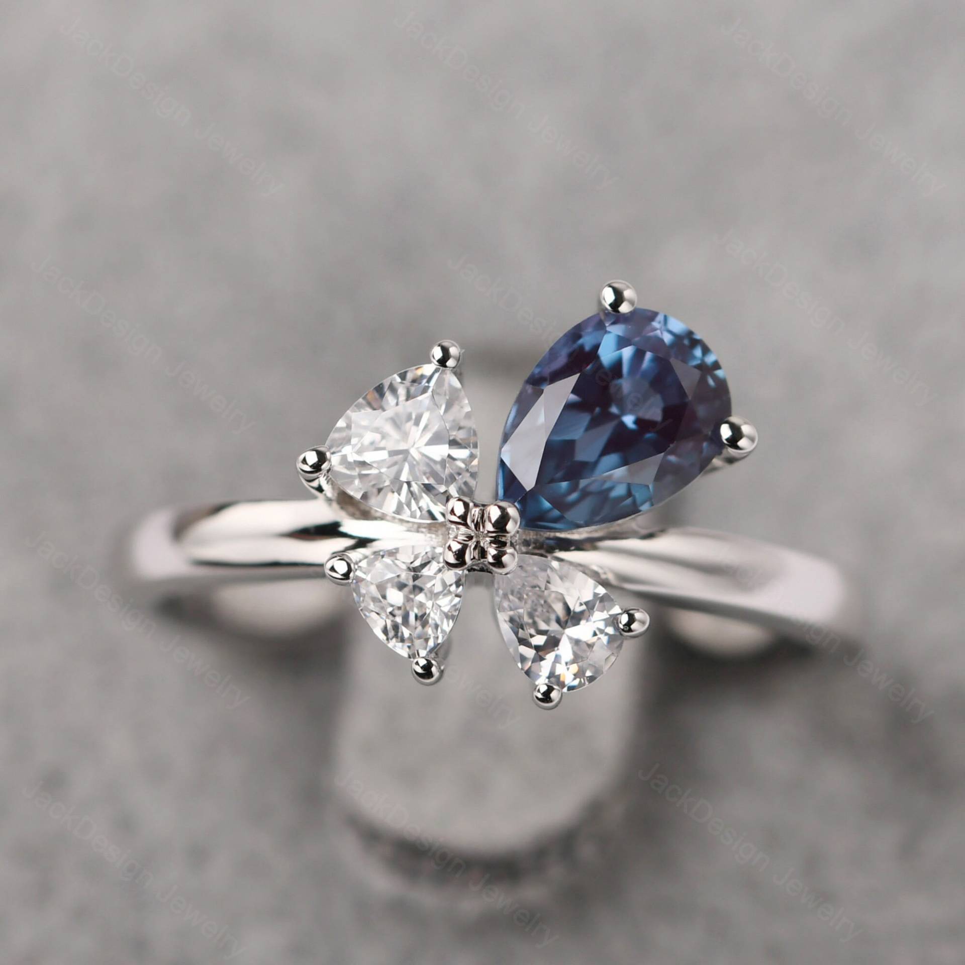 Birnenförmige Benutzerdefinierte Alexandrit Mütter Ring Sterling Silber Cluster Verlobungsring Juni Birthstone Birnenförmige Benutzerdefinierte Alexandrit Mütter Ring Sterling Silber Cluster Verlobungsring Juni Birthstone von JackDesignJewelry