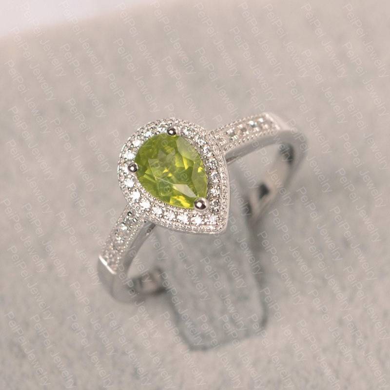 Peridot Ring Gold Birnenform Halo Verheißungsvolle Für Frauen von JackDesignJewelry