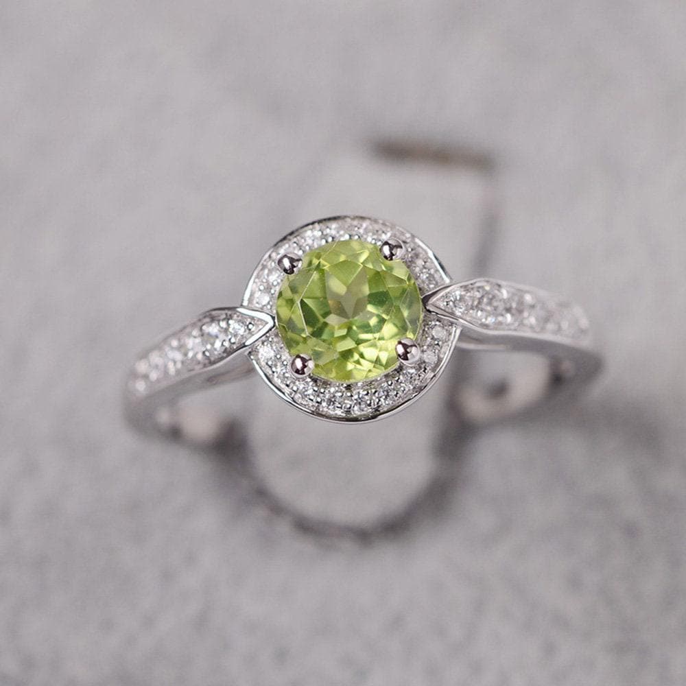 Peridot Ring Runden Schnitt Grünstein August Geburtsstein Sterling Silber Jahrestagsring Für Frauen von JackDesignJewelry