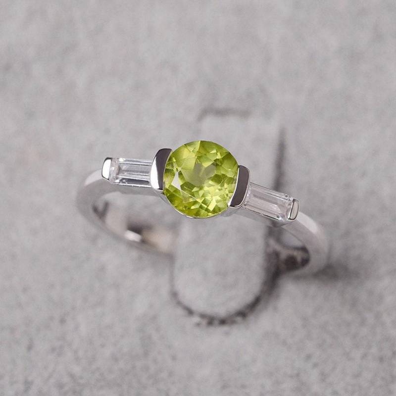 Peridot Ring Rundschliff Grüne Edelstein Ringe August Geburtsstein von JackDesignJewelry