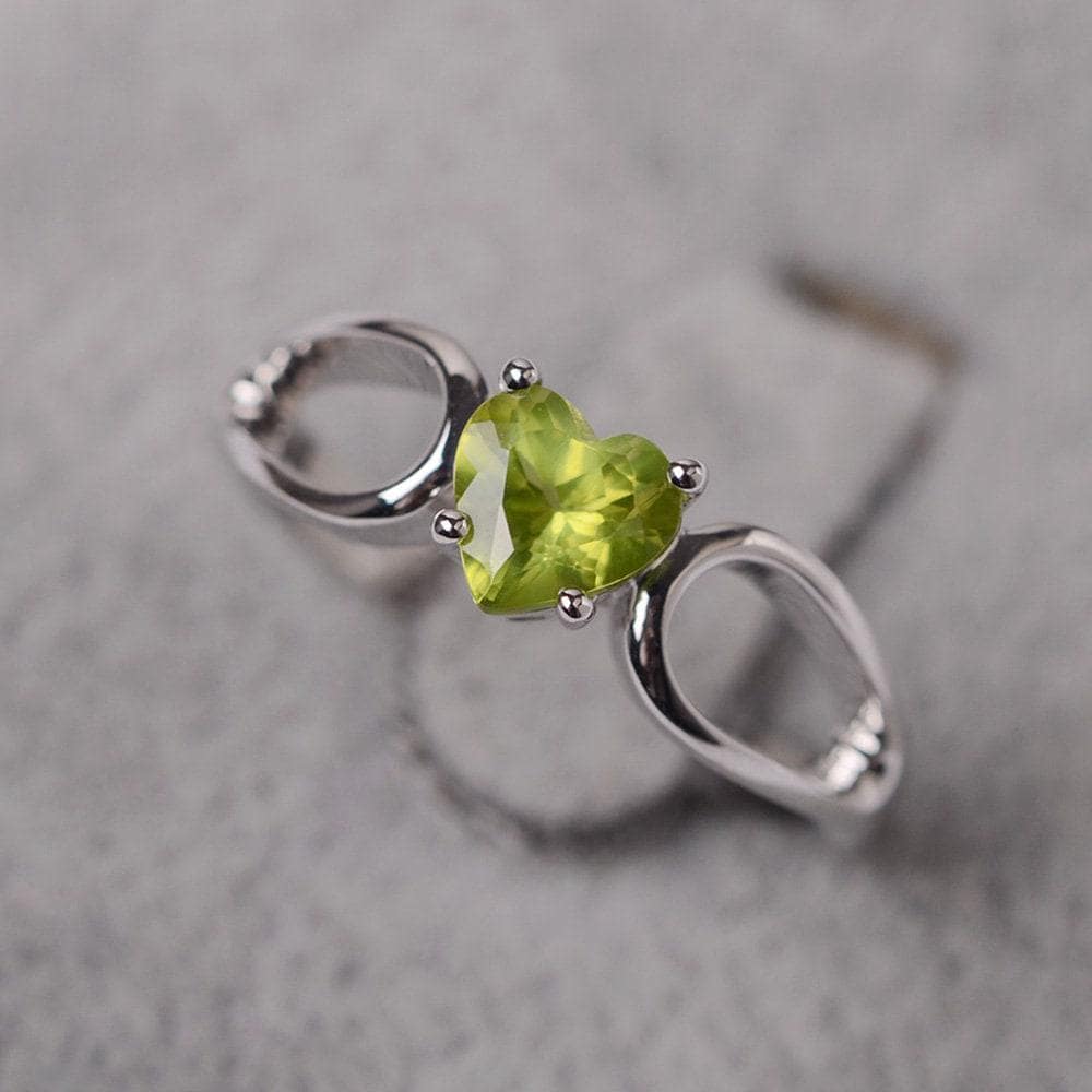 Peridot Ring Sterling Silber Solitär Jahrestag August Geburtsstein Herz Geschnitten Edelstein Für Frauen von JackDesignJewelry