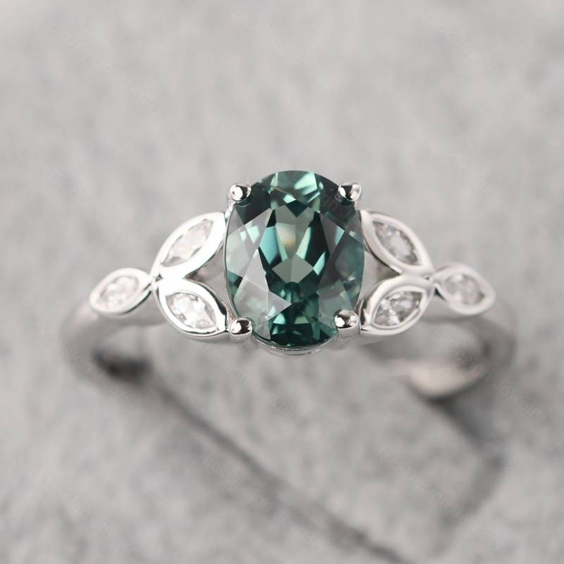 Personalisierter Grüner Saphir Statementring Ovalschliff 6x8 Mm Splitband Silberblattring von JackDesignJewelry