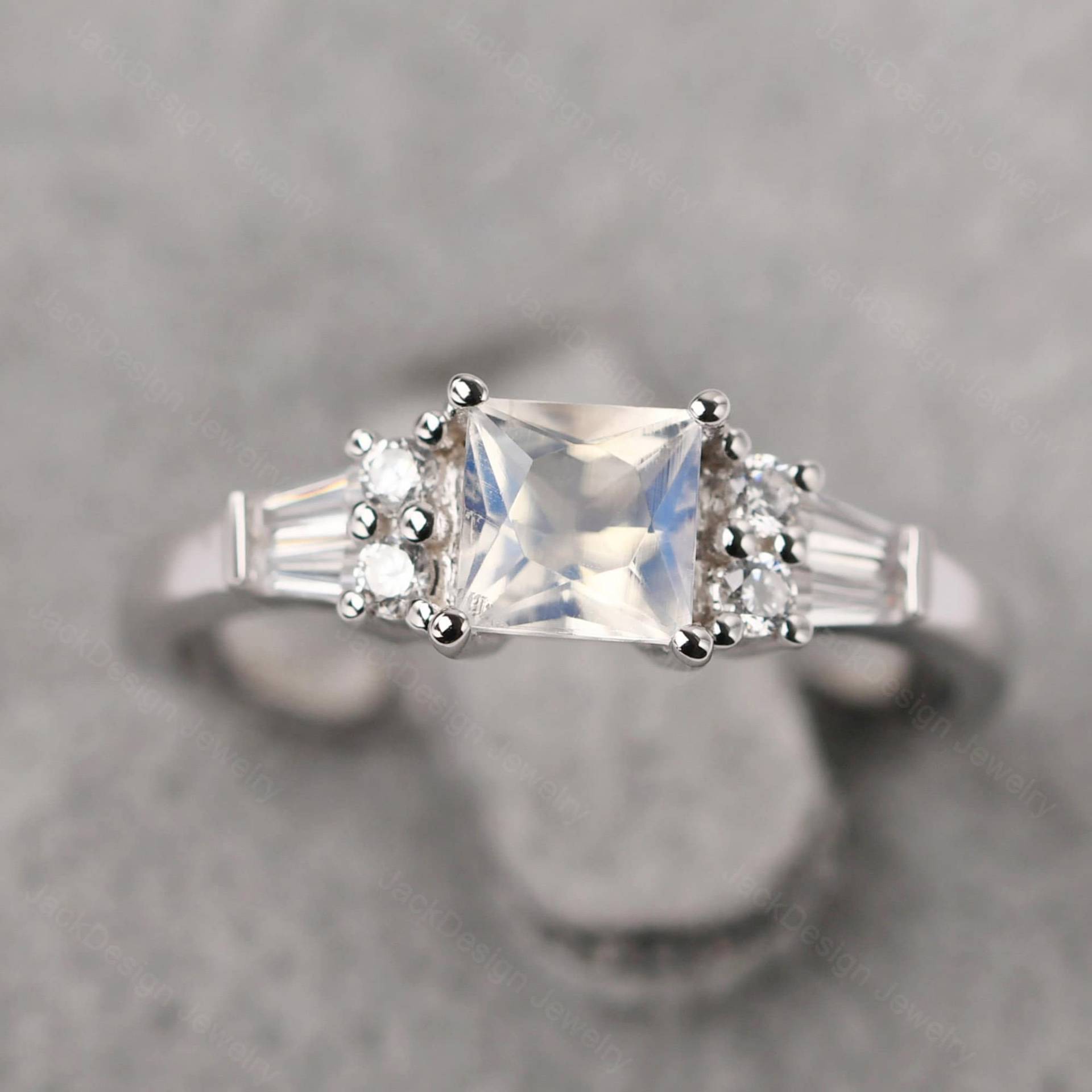 Princess Cut Mondstein Verlobungsring Silber Multi Stein Juni Birthstone Ring Princess Cut Mondstein Verlobungsring Silber Multi Stein Juni Birthstone Ring von JackDesignJewelry