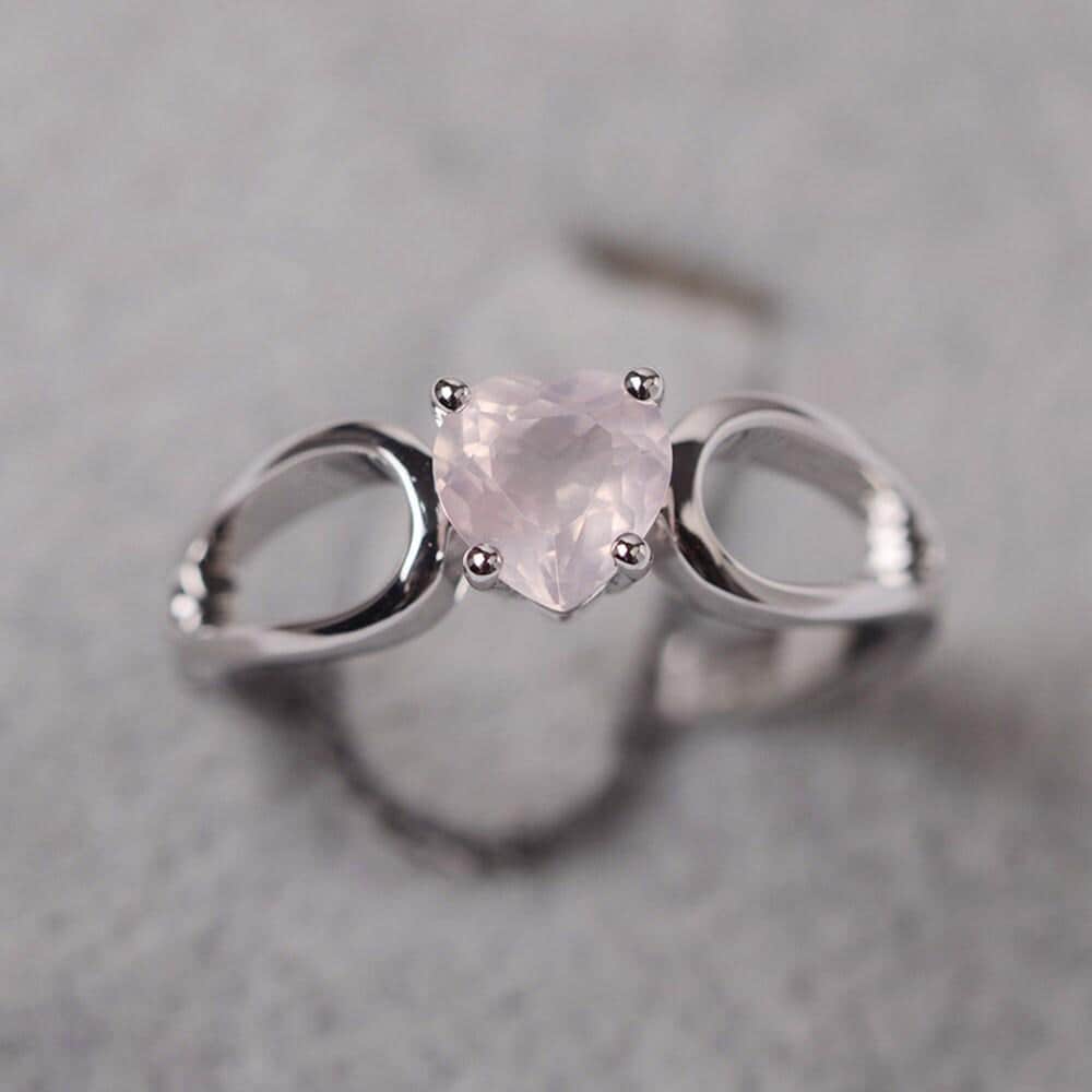 Rosa Quarz Ring Sterling Silber Verlobungsring Für Frauen Herz Geschnitten Rosa Stein von JackDesignJewelry