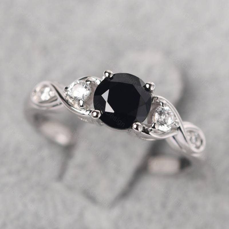 Runder Schwarzer Spinell Versprechen Ring Sterling Silber Stein Twist Unendlichkeit Ehering von JackDesignJewelry