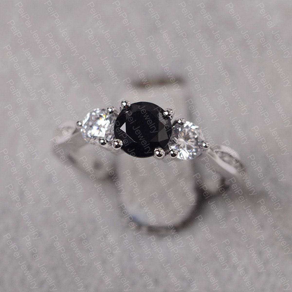 Schwarz Spinell Ring Runden Schnitt Schwarzen Stein Sterling Silber Verlobungsring Für Frauen von JackDesignJewelry