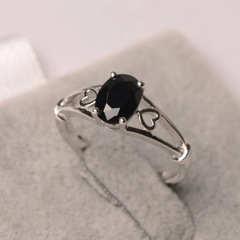 Schwarzer Spinell Ring Ovaler Schwarzer Edelstein Sterling Silber Solitär Verlobungsring Für Frauen von JackDesignJewelry
