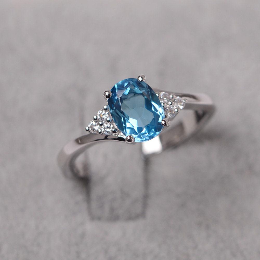 Schweizer Blautopas Ring Verlobungsring Silber Oval Geschliffener Blauer Edelstein-Verlobungsring Für Mädchen von JackDesignJewelry