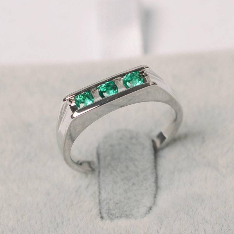 Smaragd Ring Silber Verlobungsring Band Für Frauen Drei Stein Mai Geburtsstein von JackDesignJewelry