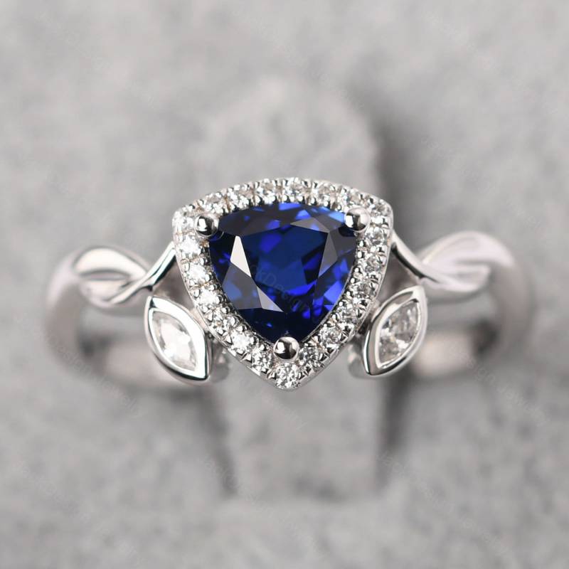 Einzigartige Saphir Ehering 14K Weißgold Ast September Geburtsstein Ring von JackDesignJewelry