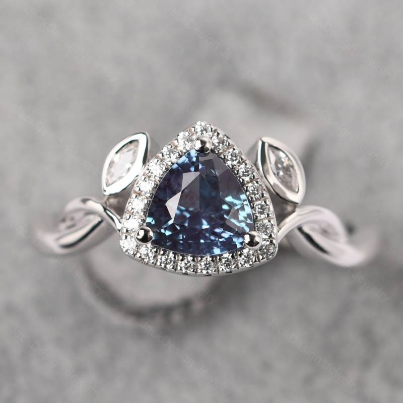 Trillion Schnitt Alexandrit Verlobungsring Silber Twist Baumast Hochzeitsring Juni Geburtsstein von JackDesignJewelry