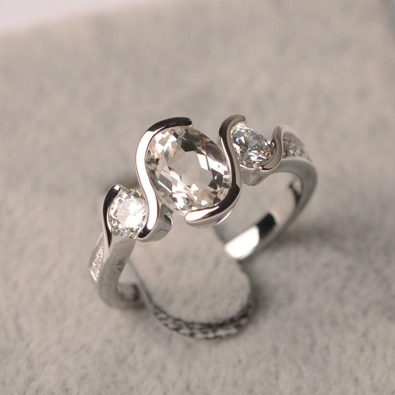 Weißer Topasring Weißgold Ovale Form Ring Für Mädchen Weißen Edelsteinring von JackDesignJewelry