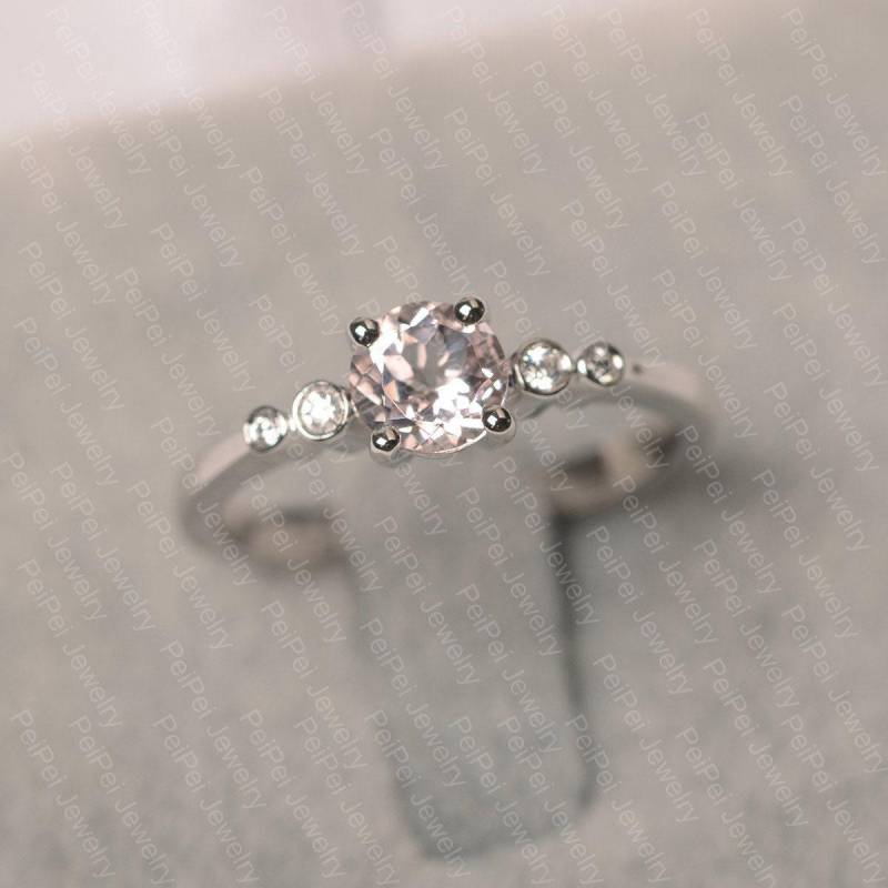 Zart Rosa Morganit Ehering 14K Solod Weißgold Jubiläumsring von JackDesignJewelry