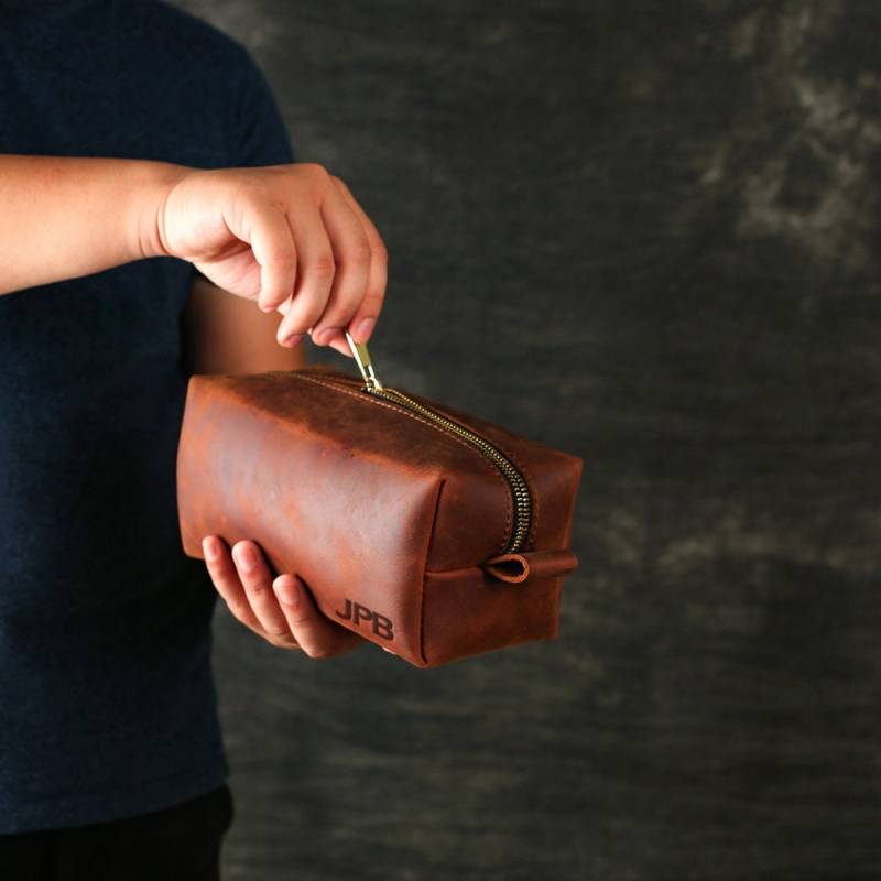 Bräutigam Geschenk, Dopp Kit, Braunes Leder Monogramm Kulturtasche, Hochzeit Beste Mann Einzigartige Geschenke Für Bräutigam, Usher Geschenk von JackLeatherStudio