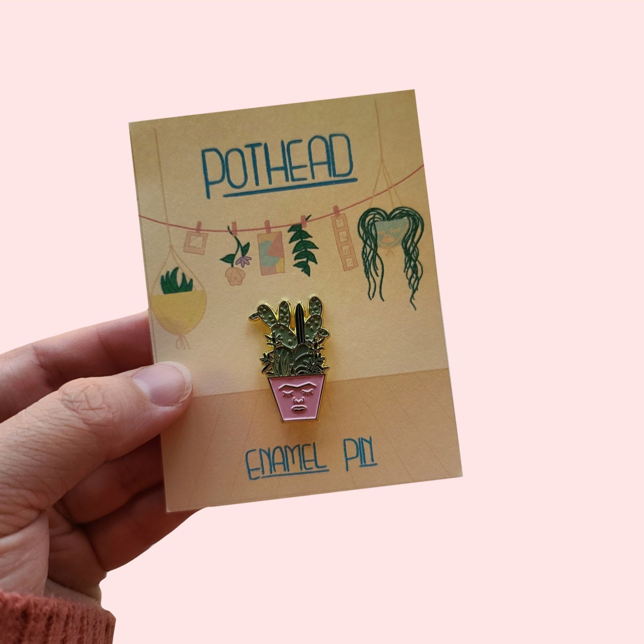 Pothead Emaille Pin| Pflanzengeschenke| Sukkulente Geschenke| Kunst| Kaktus Dekor| Pins Für Rucksäcke| Taschen| Kaktus-Pin| Sukkulenten-Pin Pothead Emaille Pin| Pflanzengeschenke| Sukkulente Geschenke| Kunst| Kaktus Dekor| Pins Für Rucksäcke| Taschen| Kaktus-Pin| Sukkulenten-Pin von JackandBec