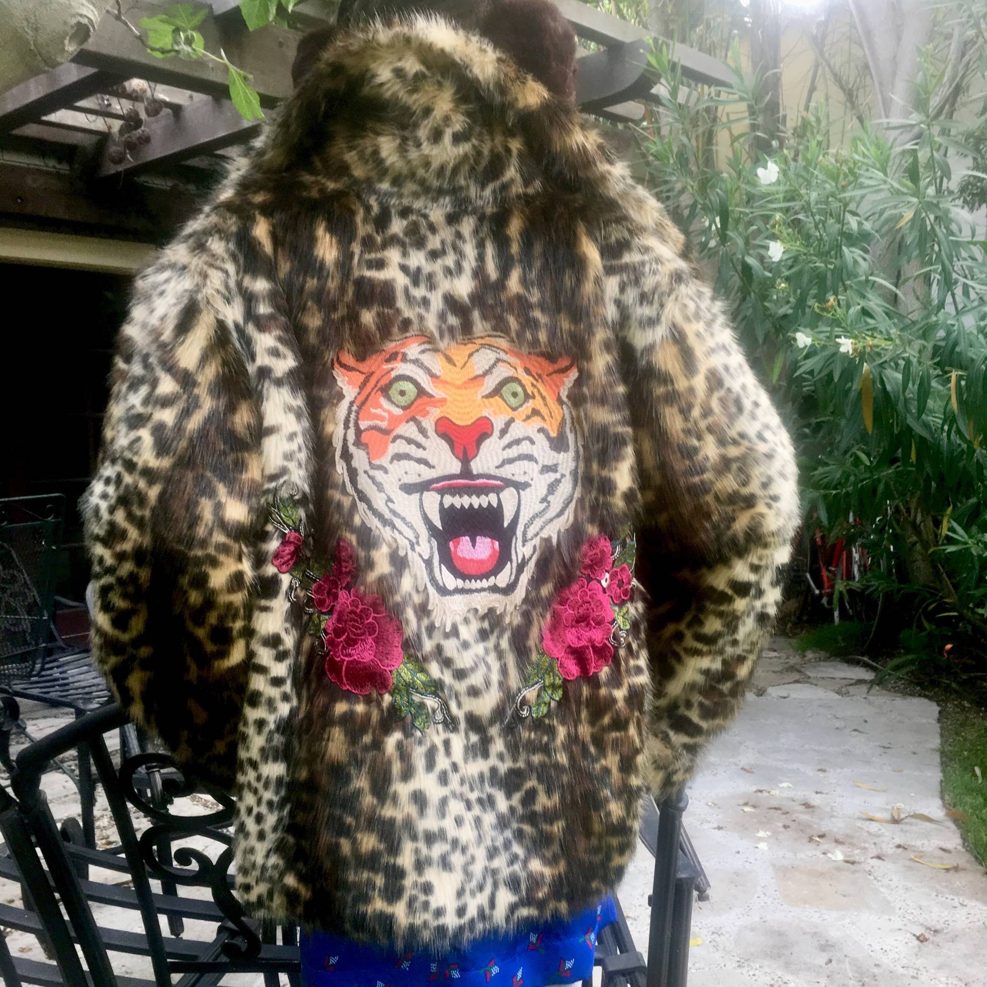 Leopard Print Kunstfell Mantel Pin Up Festival Warmer Burning Man Designer Inspiriert Tiger von JackedByJill