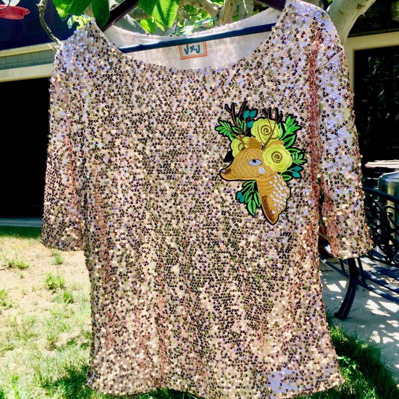 M/L Gold Pailletten T-Shirt Mit Süßem Reh von JackedByJill