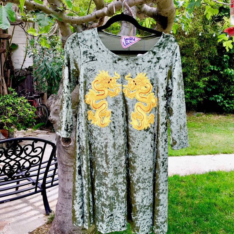 Süßes Kleid, Bequemes Designer Inspiriertes Swing Sommerkleid, Lockeres Unikat Kleid Drachenmond Velour Süßes Kleid, Bequemes Designer Inspiriertes Swing Sommerkleid, Lockeres Unikat Kleid Drachenmond Velour von JackedByJill