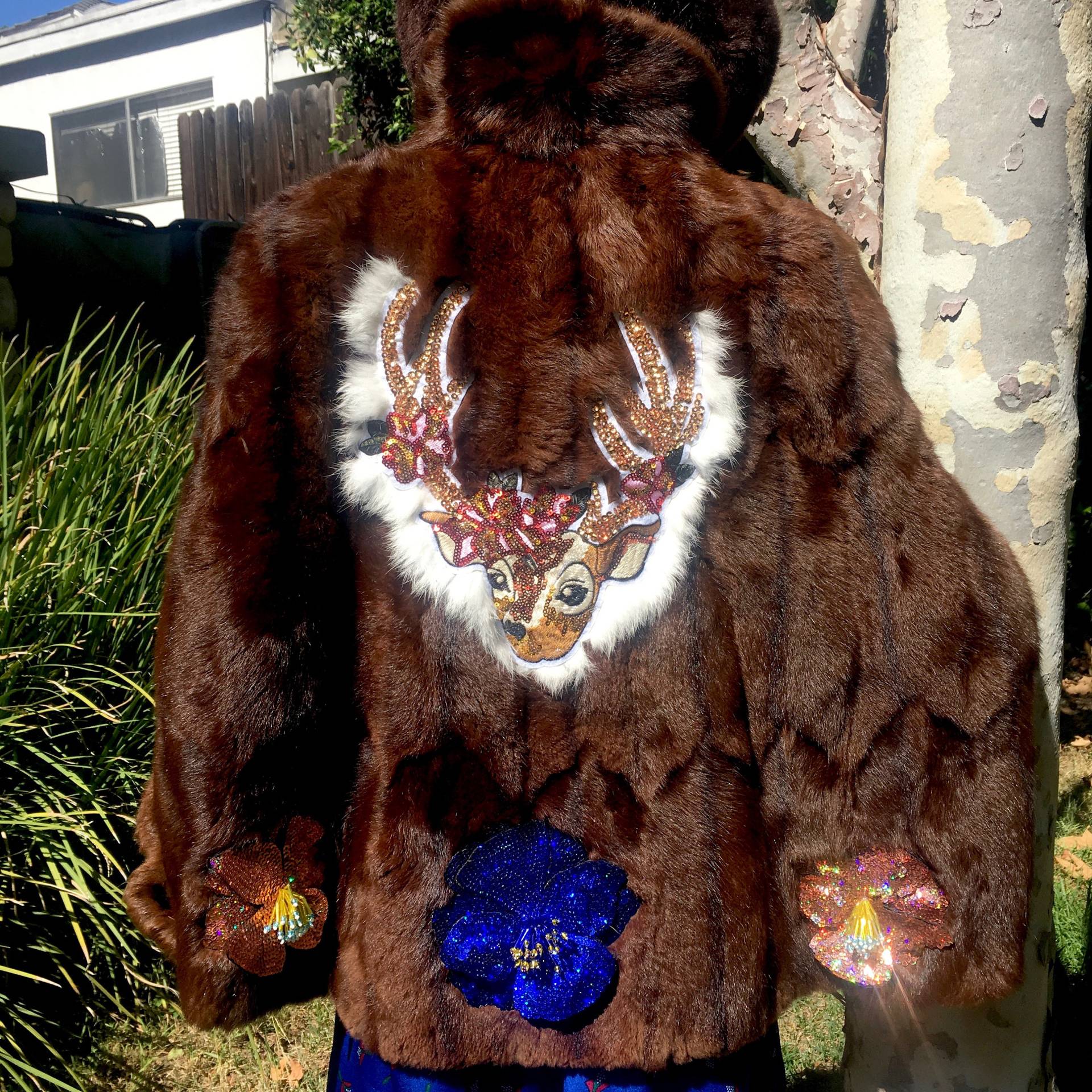 Wunderschöner Warmer Vintage Fell Stola Poncho Cape Wrap Warm Winter Mantel Mit Hirsch Und Pailletten Blumen Warmer Wunderschöner Warmer Vintage Fell Stola Poncho Cape Wrap Warm Winter Mantel Mit Hirsch Und Pailletten Blumen Warmer von JackedByJill