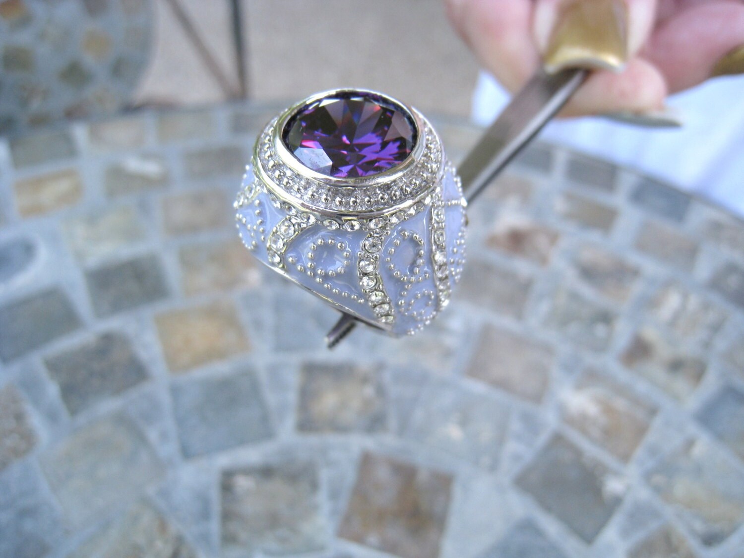 Amethyst 5.64 Ct & Zirkonia Designer Ring Gr. 7 Lavendel Emailliert 925 Sterling Silber Amethyst 5.64 Ct & Zirkonia Designer Ring Gr. 7 Lavendel Emailliert 925 Sterling Silber von JackiesJewelryBooks