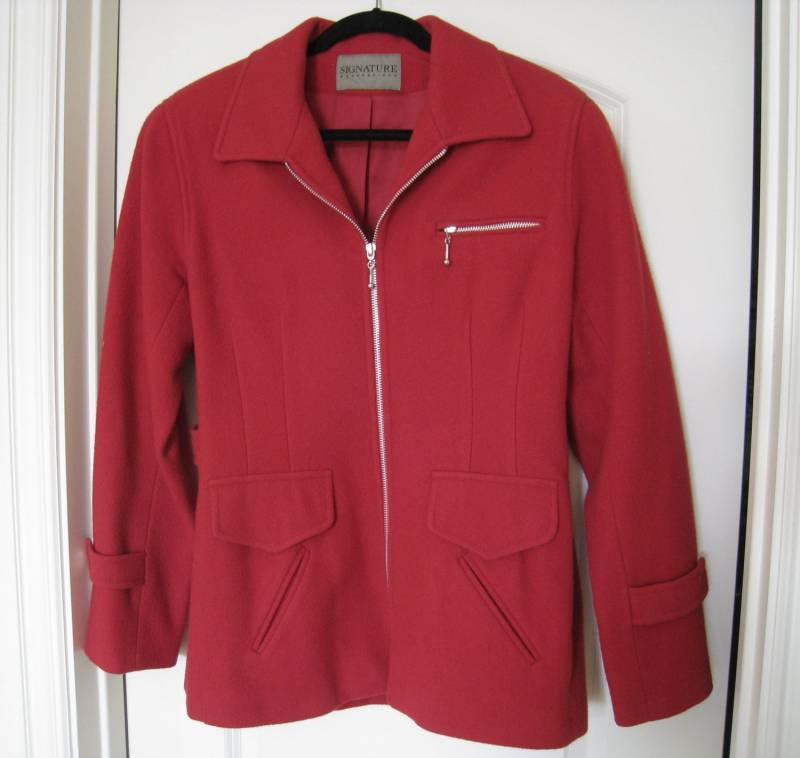 Signatur-Ausdruck Rot Wolle Jacke - Größe Medium Signatur-Ausdruck Rot Wolle Jacke - Größe Medium von JackiesJewelryBooks