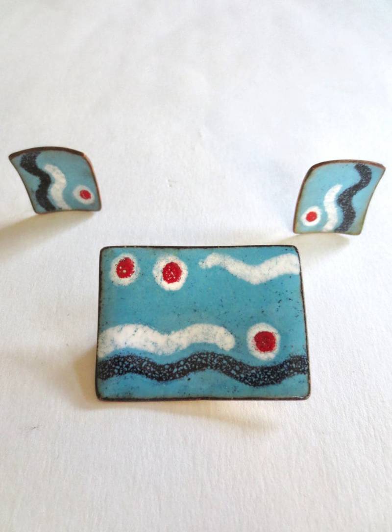 Mid Century Blau Emaille Und Kupfer Schmuck Set, 60Er Jahre Brosche Ohrringe Eames Ära, Mcm Abstrakte Kunst Vintage Mid Century Blau Emaille Und Kupfer Schmuck Set, 60Er Jahre Brosche Ohrringe Eames Ära, Mcm Abstrakte Kunst Vintage von JackpotJenVintage