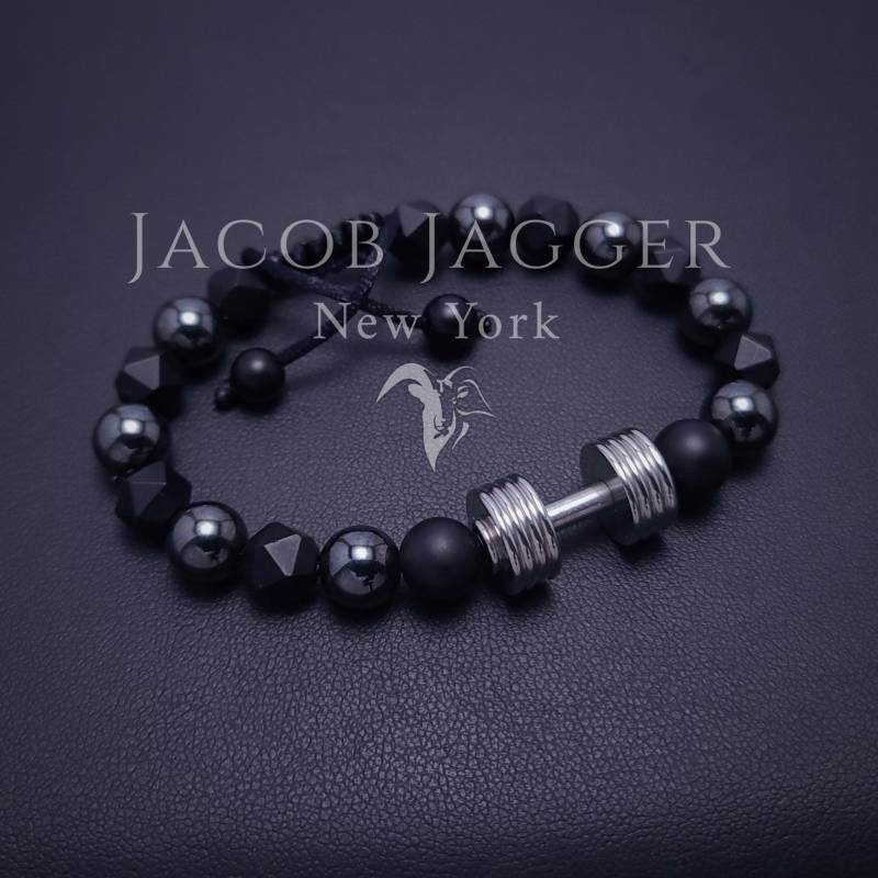 Matte Onyx & Hämatit Hantel Armband Für Fitness | Men/Women. Regulierbar Gemacht Mit Natürlichen 8 Mm Steinen Und Silbernen Edelstahlanhängern von JacobJaggerNY