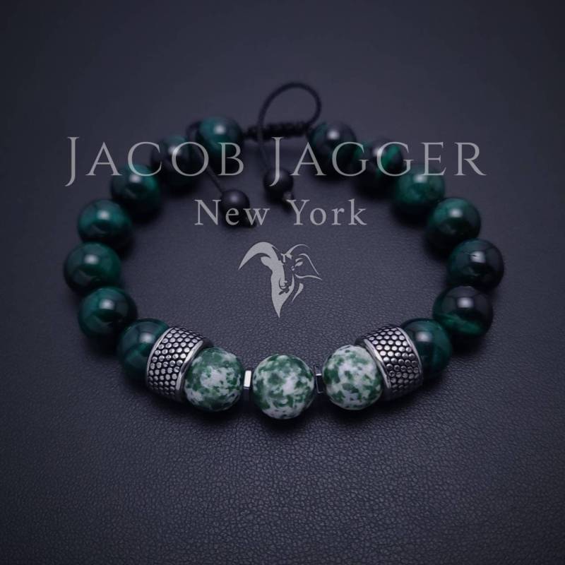 Tigerauge & Grüner Fleck Jaspis Luxus Style Armband Für Männer/Frauen. Einstellbar W/10mm Stein Perlen Und Silber Edelstahl Anhänger von JacobJaggerNY