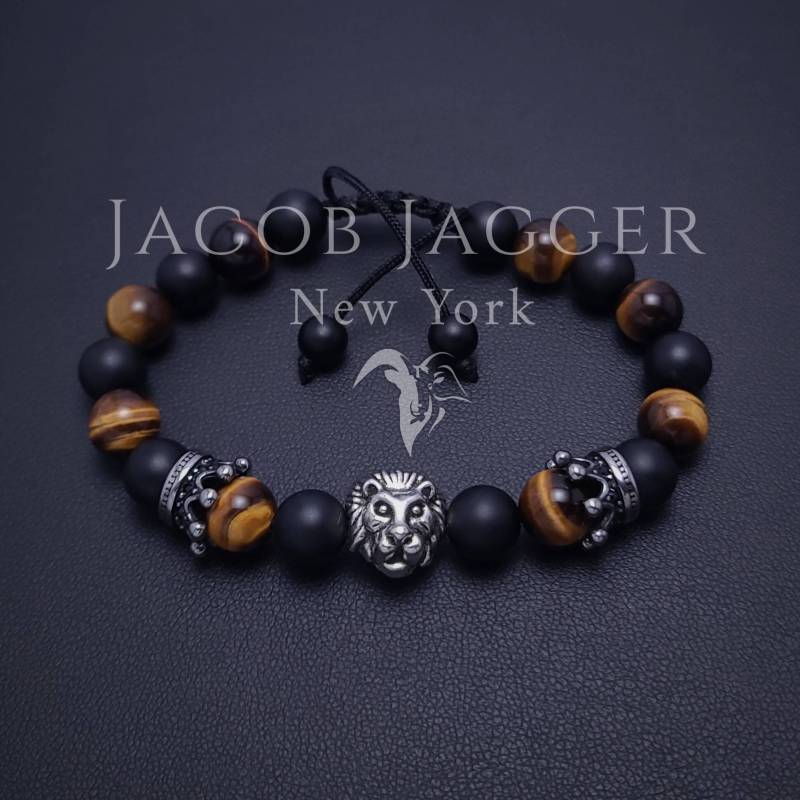 Tigerauge & Matt Schwarzer Onyx Leo Armband Für Männer/Frauen. Verstellbare Größe W/Natürliche 8 Mm Steine Und Silber Edelstahl Crown Charms von JacobJaggerNY