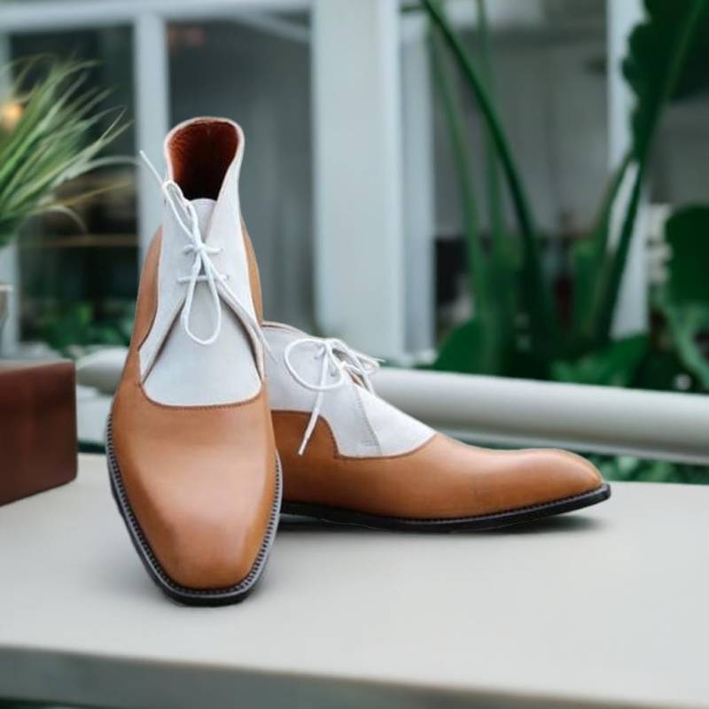 Weiße Und Braune Trachtenstiefel Für Herren Designer Boots, Leder Ankle Boots von JacobsLondonOfficial