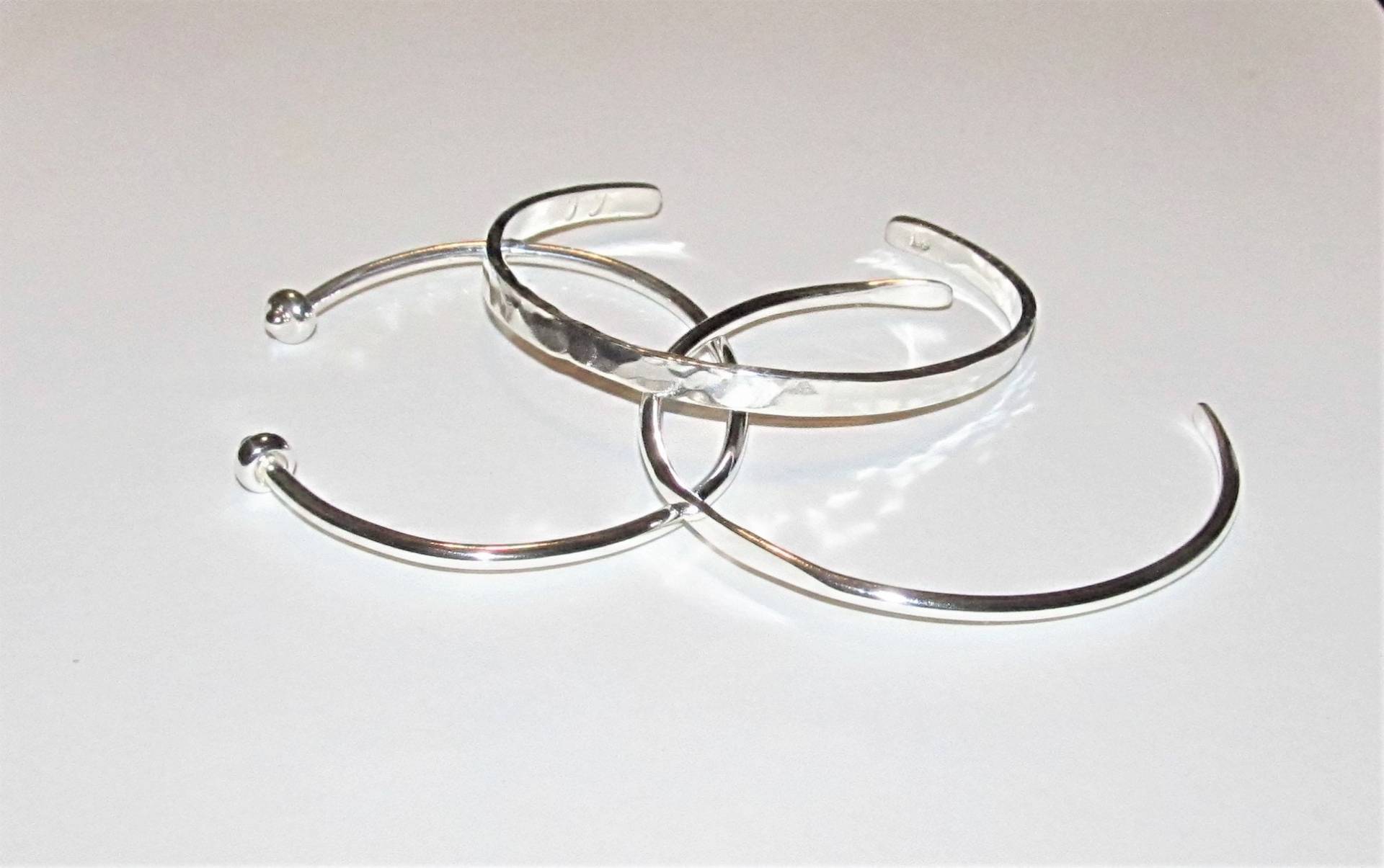 Manschettenarmband Aus Sterlingsilber Manschettenarmband Aus Sterlingsilber von JacquelinsJewels