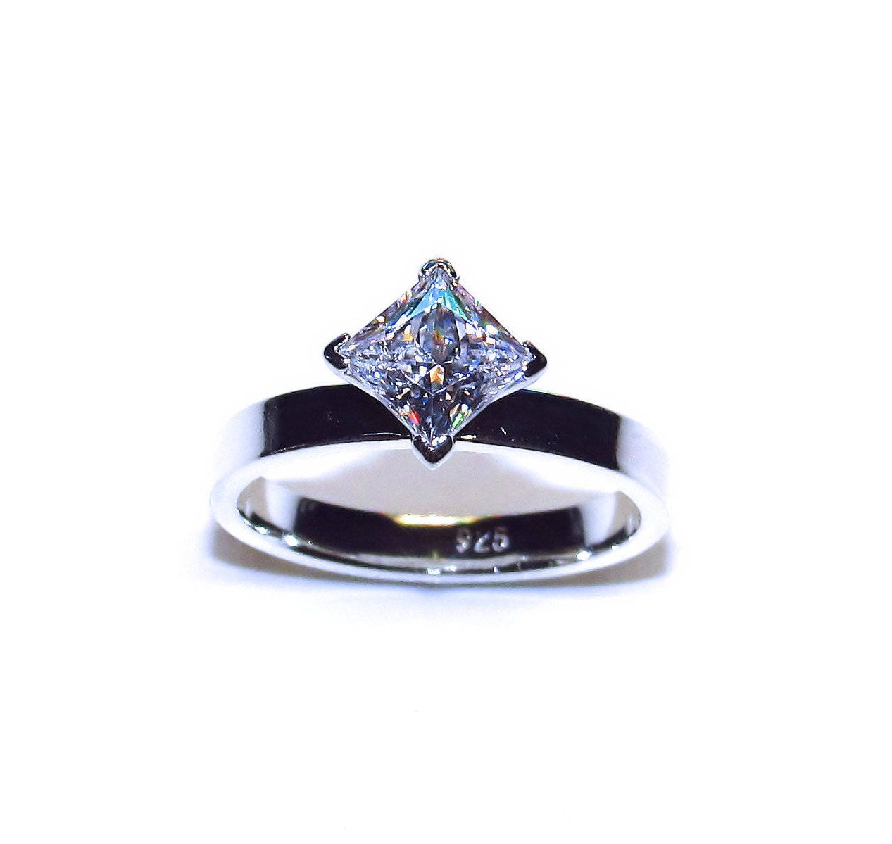 Princess Cut Cz Solitare Verlobungsring Princess Cut Cz Solitare Verlobungsring von JacquelinsJewels