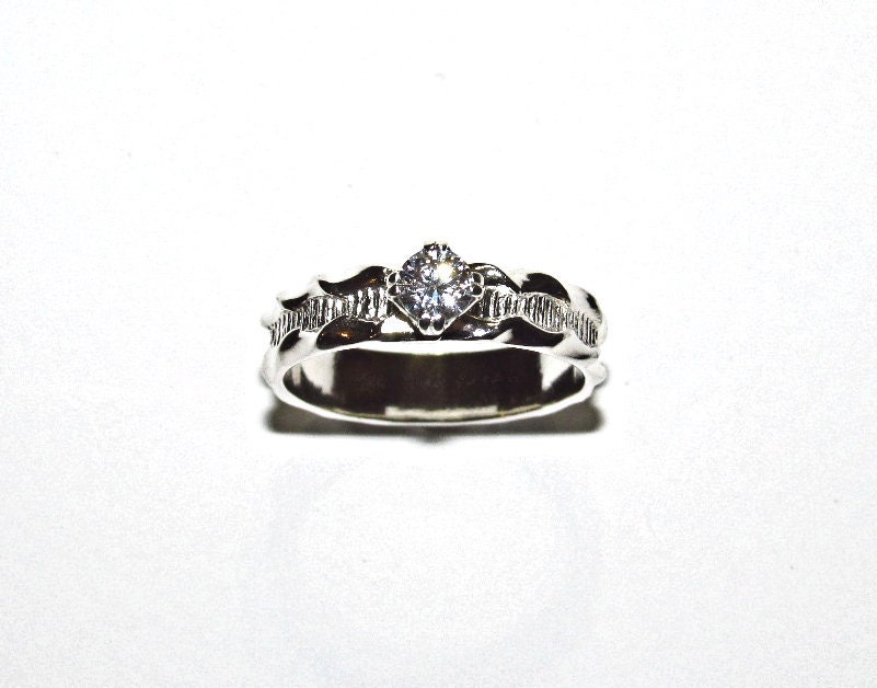 sterling Silber Cz Solitare Ring sterling Silber Cz Solitare Ring von JacquelinsJewels
