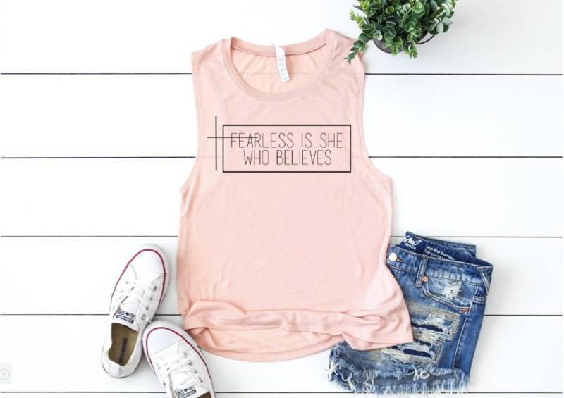 Christliche Hemden, Christliche T-Shirts, Geschenk Frauen, Geschenke Für Mutter, Sie, Gesegnetes Hemd, Jesus T-Shirt, Christ von JadeAndLight