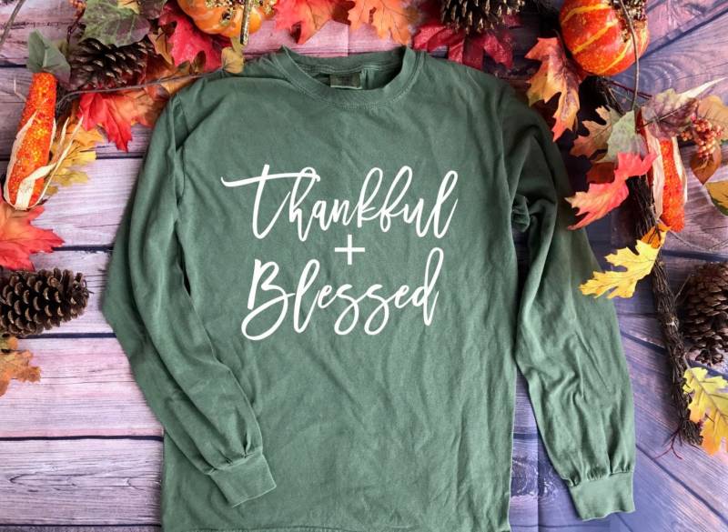 Dankbares Und Gesegnetes T-Shirt, Dankbares Hemd, Herbsthemd, Kürbishemd, Christliches Christlicher Herbst von JadeAndLight