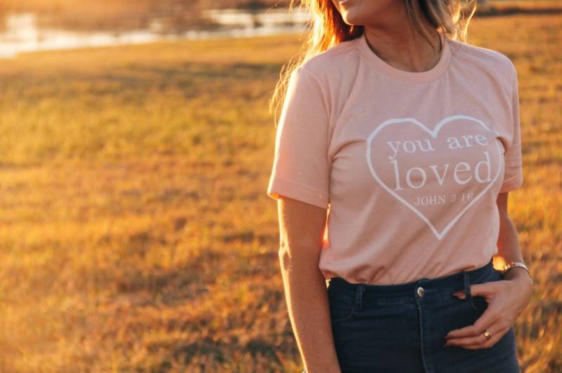 Frauen Valentinstag Shirt, Süßes Valentine T-Shirts, Damen Top von JadeAndLight