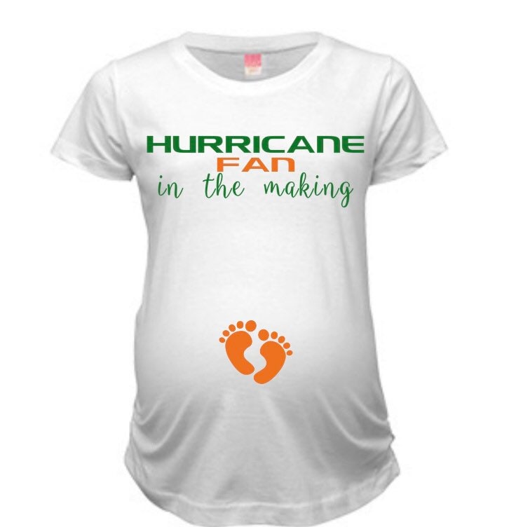 Hurrikan Mutterschaftsshirt, Miami Benutzerdefinierter Spieltag Fußball Schwangerschaftsankündigung von JadeAndLight