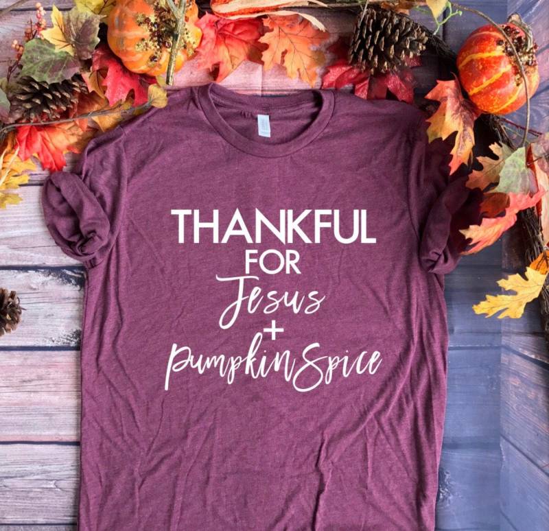Pumpkin Spice Shirt, Kürbis-Gewürz-T-Shirt, Frauen-Herbst-Shirts, Christliche Hemden, T-Shirts, Herbsthemden, Herbst-T-Shirts von JadeAndLight