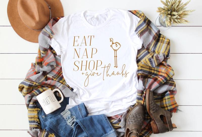 Schwarzes Freitag Shirt Schwarzes Freitag Shirt von JadeAndLight