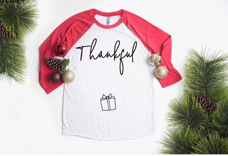 Weihnachten Mutterschaft. Schwangerschaftansage. Weihnachtliches Umstandsshirt. Schwangerschafts-Weihnachts-Shirt. Schwangerschaftansage Shirt von JadeAndLight