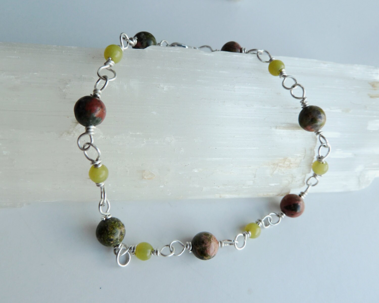 Armband Aus Unakit Und Zitronen Jaspis Perlen Sterling Silber Draht Armband Aus Unakit Und Zitronen Jaspis Perlen Sterling Silber Draht von JadeGalenaJewelry
