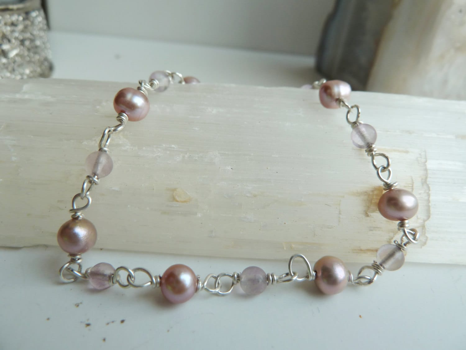 Rosa Süßwasserperle, Regenbogen Fluorit Perle Und Sterling Silber Armband Rosa Süßwasserperle, Regenbogen Fluorit Perle Und Sterling Silber Armband von JadeGalenaJewelry