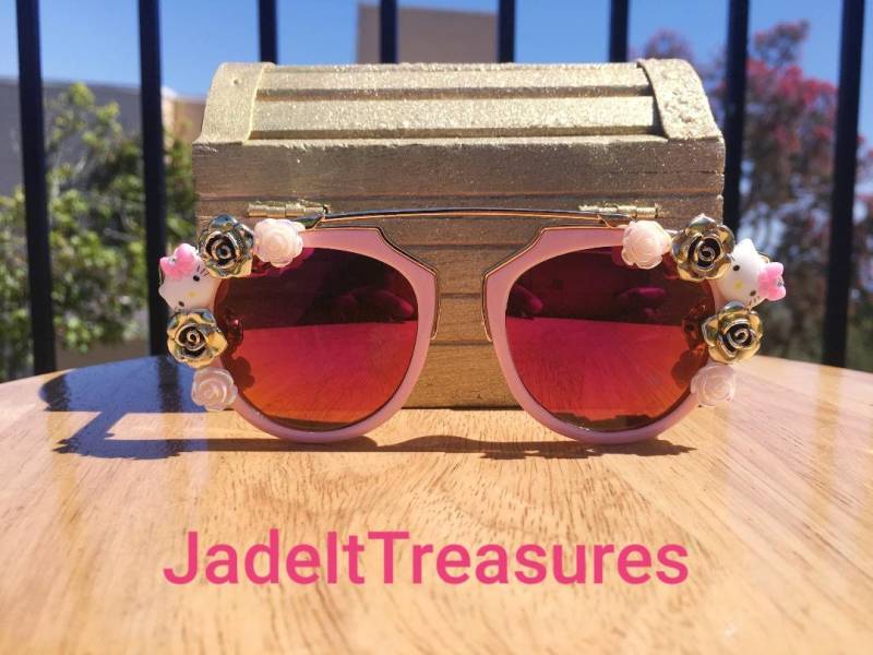 Kinder Rosa & Gold Kitty Mit Blumen Sonnenbrille Kinder Rosa & Gold Kitty Mit Blumen Sonnenbrille von JadeItTreasures