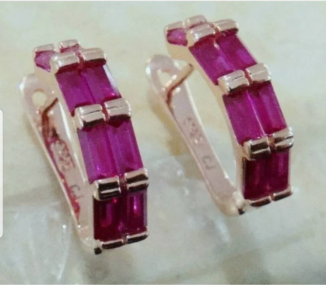 10% Off - Vintage Lavendel Rot Smaragd Ajade Handarbeit Ein Paar Glücks Huggie Ohrstecker Gestempelt 925 Sterling Silber von JadeLike