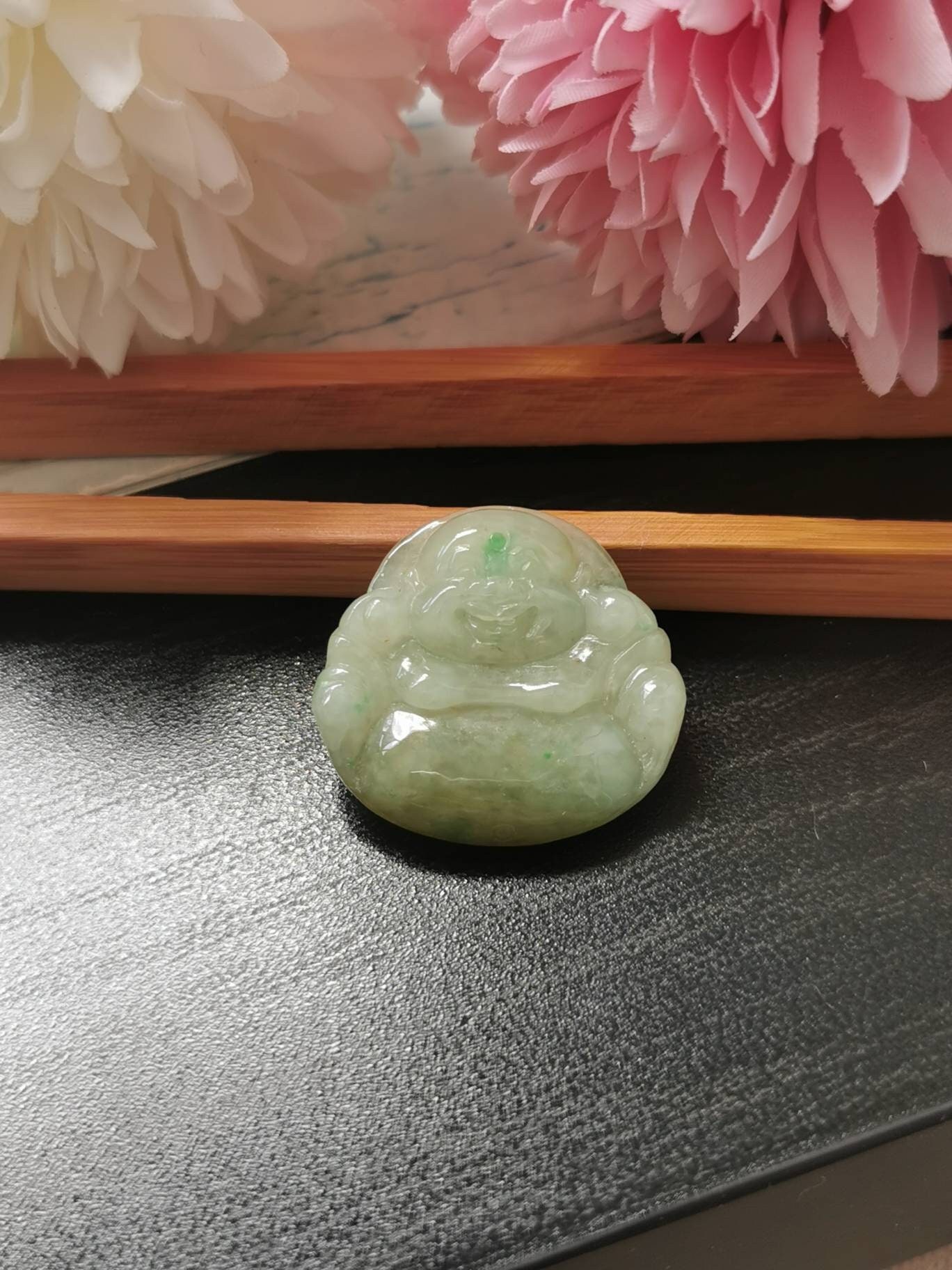 Apfelgrüne Ader Art A Grade Jadeit Jade Fei Cui Buddha Anhänger von JadeRabbitGems