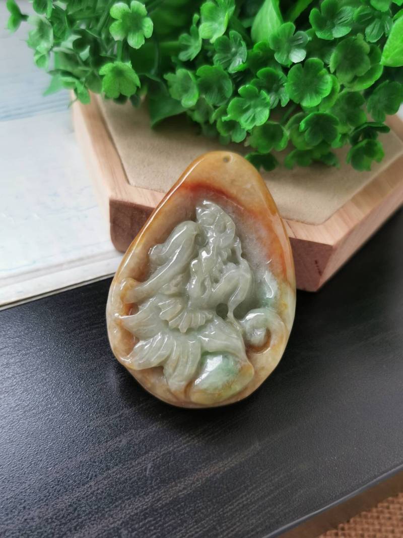 Einzigartige Tri Farbe Typ A Klasse Natürliche Jadeit Jade Fei Cui Drachenkopf Carving On Raw Stein Anhänger von JadeRabbitGems