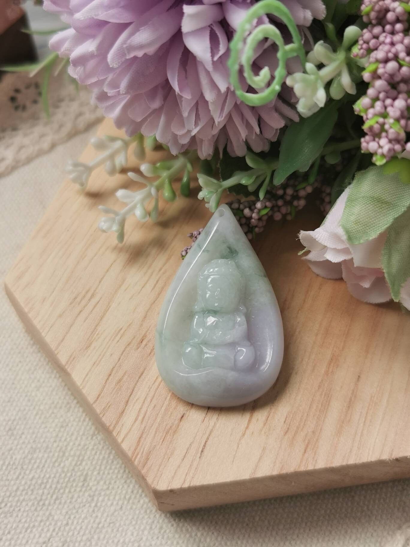 Lavendel Bläulich Grün Typ A Grade Natur Jadeit Jade Fei Cui Baby Buddha Anhänger von JadeRabbitGems