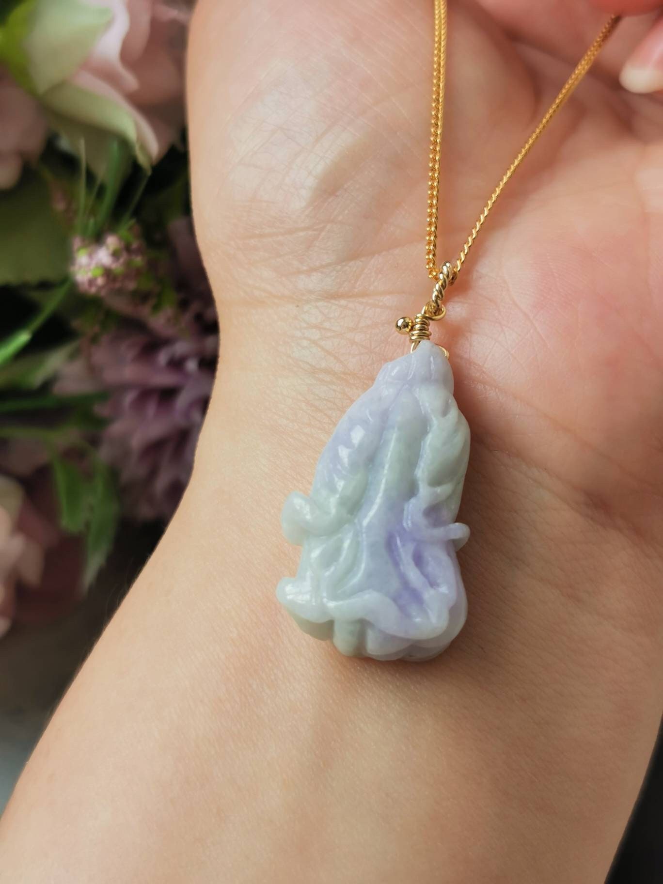 Lavendel Grün Typ A Grade Natürliche Jadeit Jade Fei Cui 3D Cabbage "Bai Cai 百财" Anhänger in 14K Gold Filled Bail Setting von JadeRabbitGems